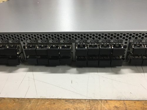 HP SN6000B 16gb 48/24 Power Pack+ Fiber Channel (FC) Switch -QK753B - Rails - Picture 4 of 10