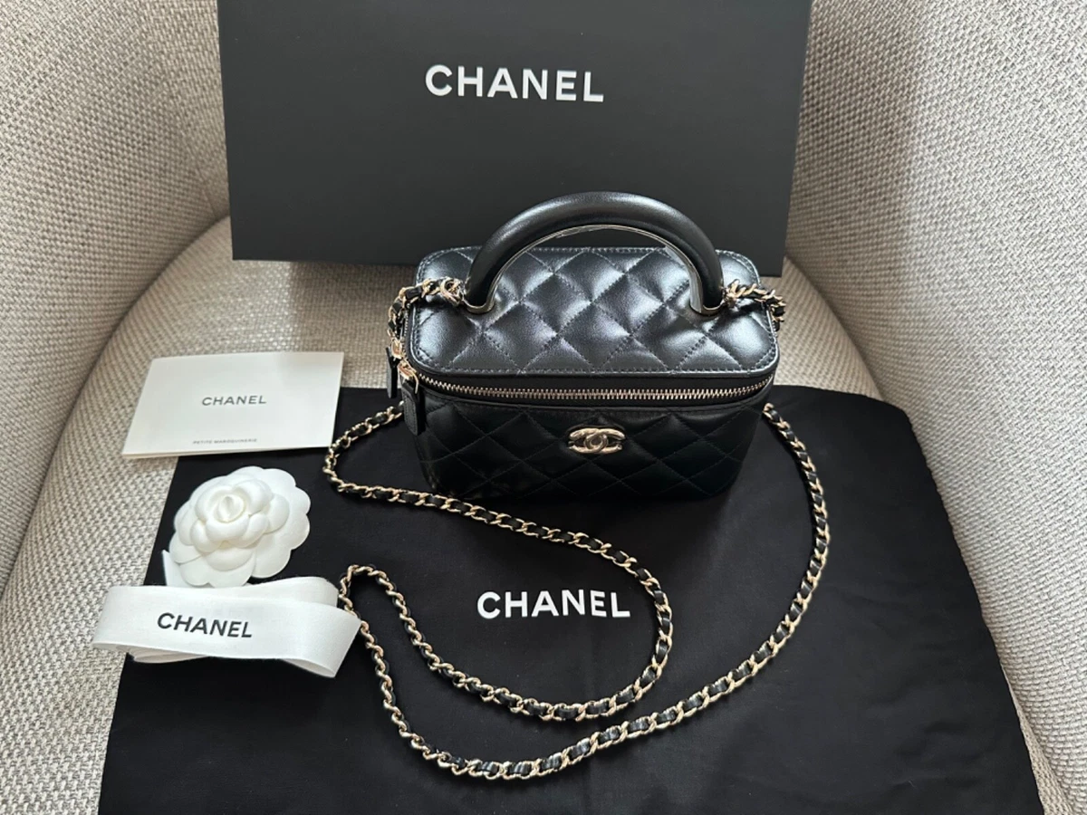 NIB 100%AUTH CHANEL 22A Black Lambskin Long Vanity Bag on Chain