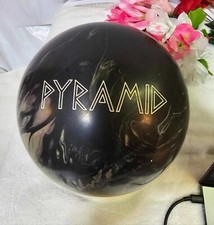 Pyramid Path Rising bowling ball 15lbs