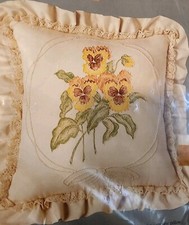 Vintage Columbia-Minerva Candlewicking Pansy Cluster Pillow KIT 14x14 1983 NEW