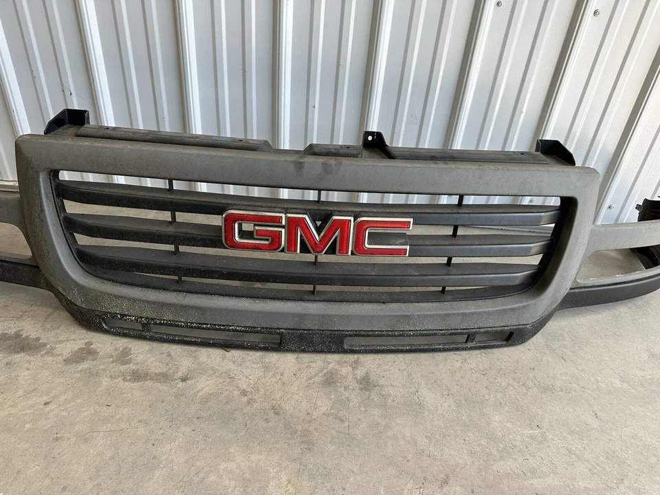 GMC SIERRA 2500 3500 2003-2006 PARACHOQUES DELANTERO PARRILLA OEM CAMIONETA LOCAL SOLAMENTE Foto 3 de 4