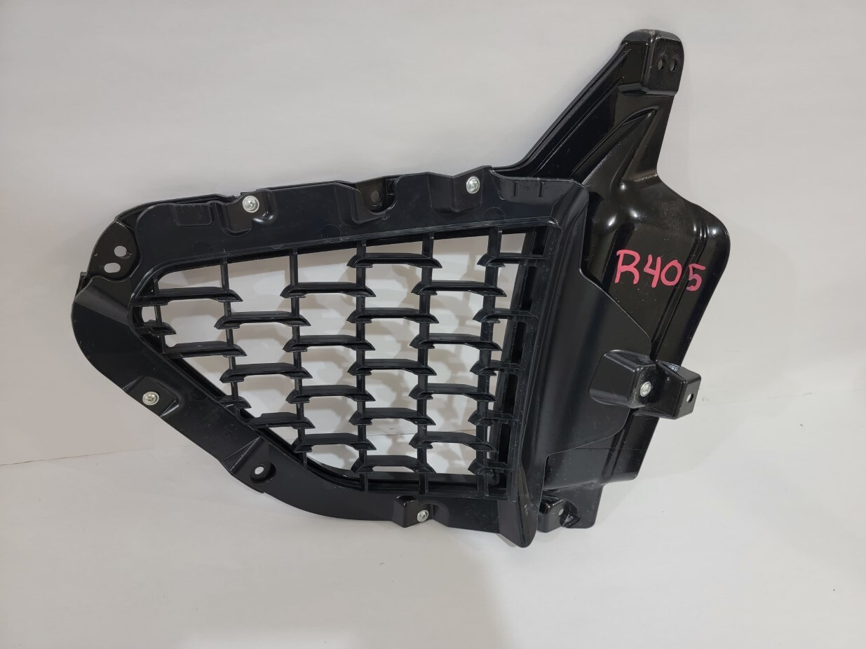 22 23 MASERATI LEVANTE MODENA PASSENGR GRILL GRILLE OEM
