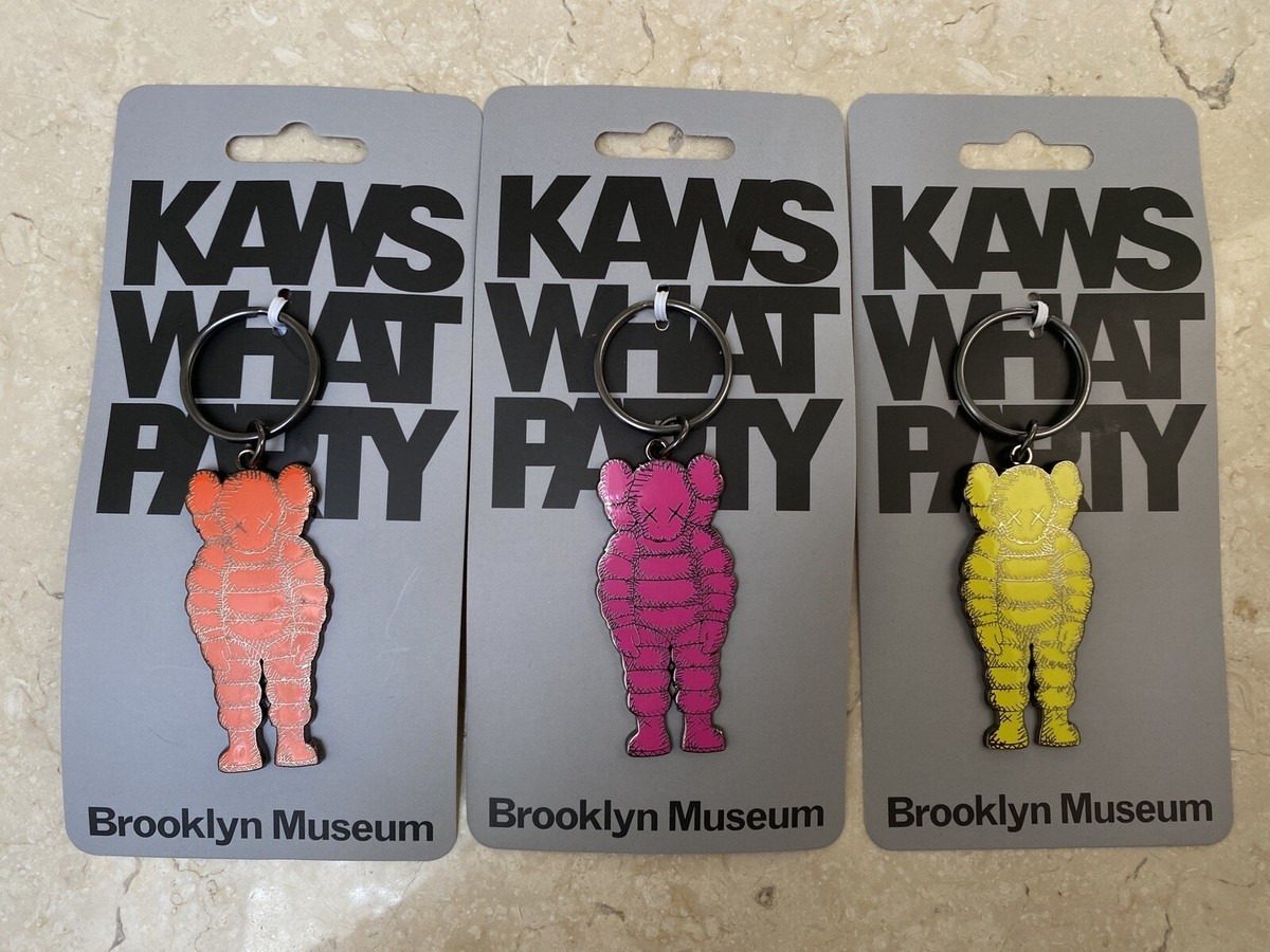 その他 MEDICOM TOY - KAWS WHAT PARTY BLACK SET W/ KEY CHAIN KAWS WHAT PARTY BLACK SET W/ KEY CHAIN