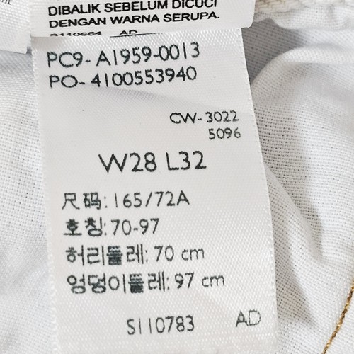 Capital E Levi's Premium 90's 501 Button Fly 2023 28 X 32 $188 MSRP Light Wash - Picture 18 of 24