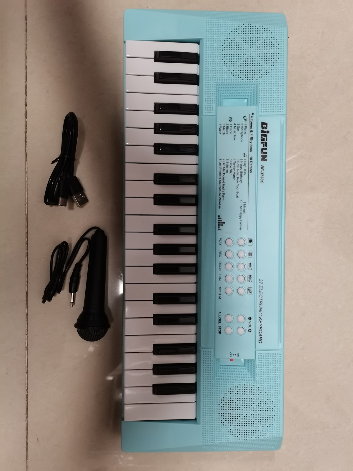 37 Key Electronic Keyboard Piano 4 Tones 4 Rhythms 10 Demos 5 Percussions S