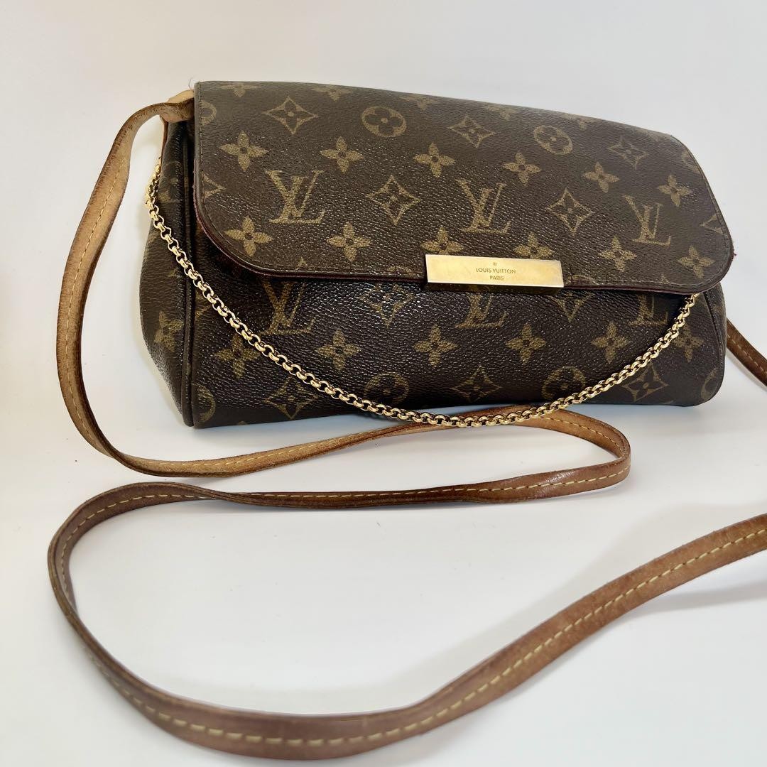 Louis Vuitton Favorite MM Monogram Canvas Crossbody Shoulder Bag
