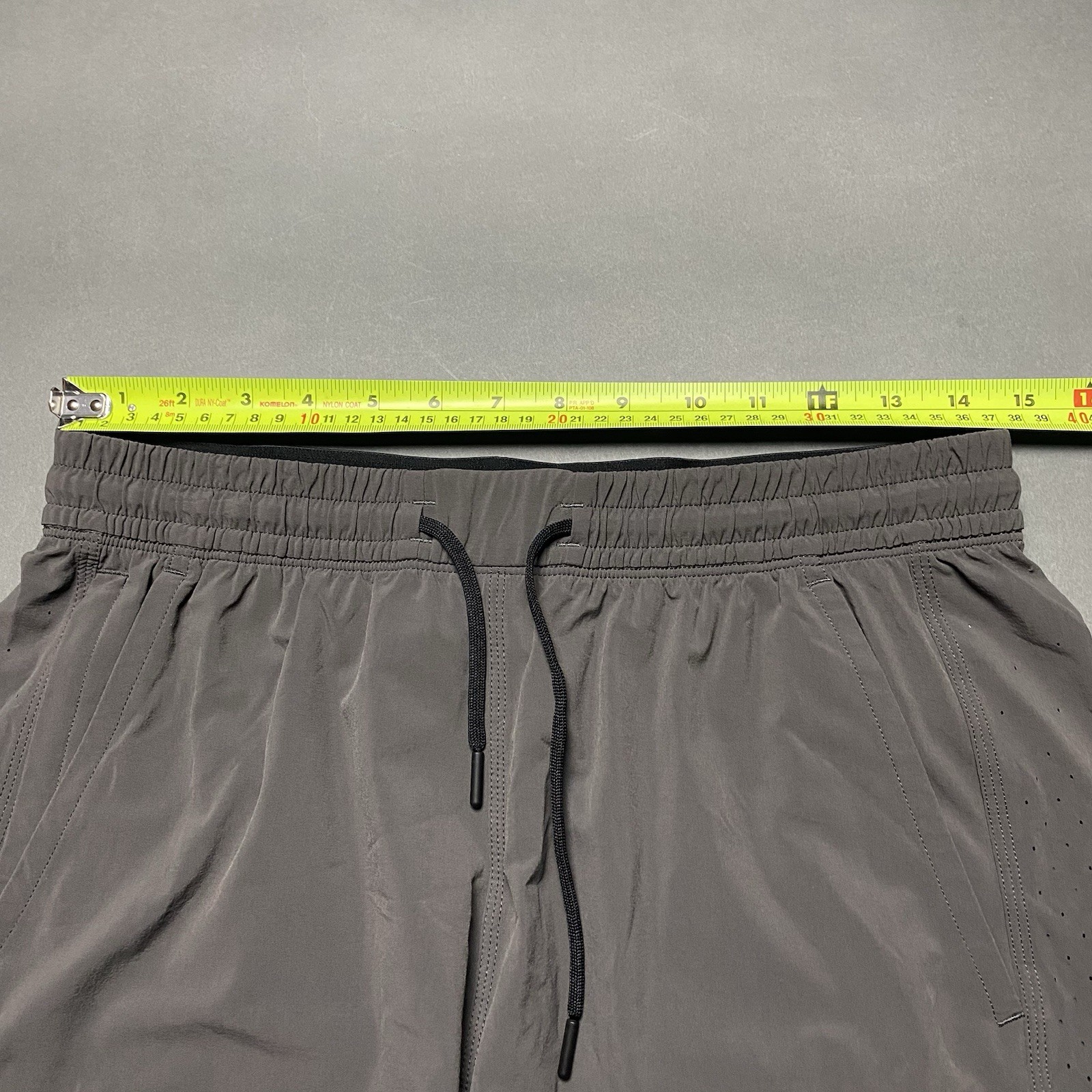 Reigning Champ Shorts Drawstring Performance Stre… - image 8