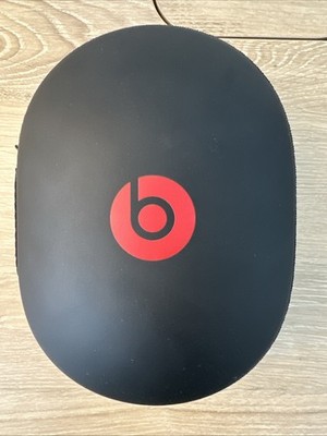 BLACK Beats STUDIO Pro Compatible Hard Case, Beats Dr. Dre STUDIO Pro Headphones