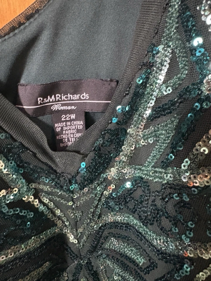 Emerald Green Evening Dress Floor length size 22 - Image 4 of 4