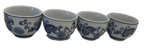 Pier 1 Imports Tea Cups Sake Sauce Dishes Floral Set 4 Cobalt Blue White