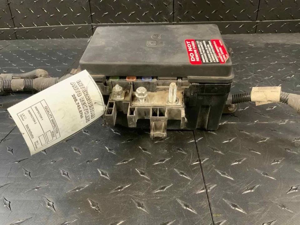 2016 福特 Transit 2500 发动机保险丝盒 3.7 升 V6 AT — 第 3/4 张图片