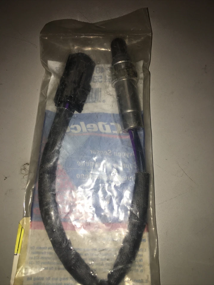 Geo GM OEM 91-95 Tracker-Oxygen O2 Sensor 25161530 25132169 25178076 - Image 2 of 3