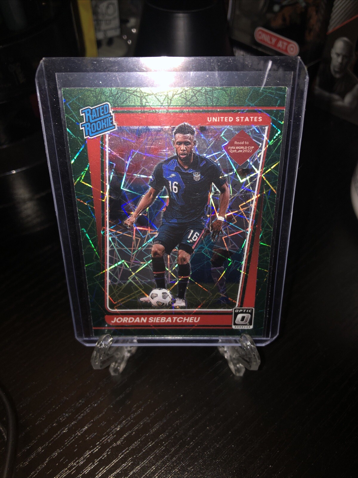 2021-22 Donruss Road to Qatar Jordan Siebatcheu Rookie Optic Green Velocity