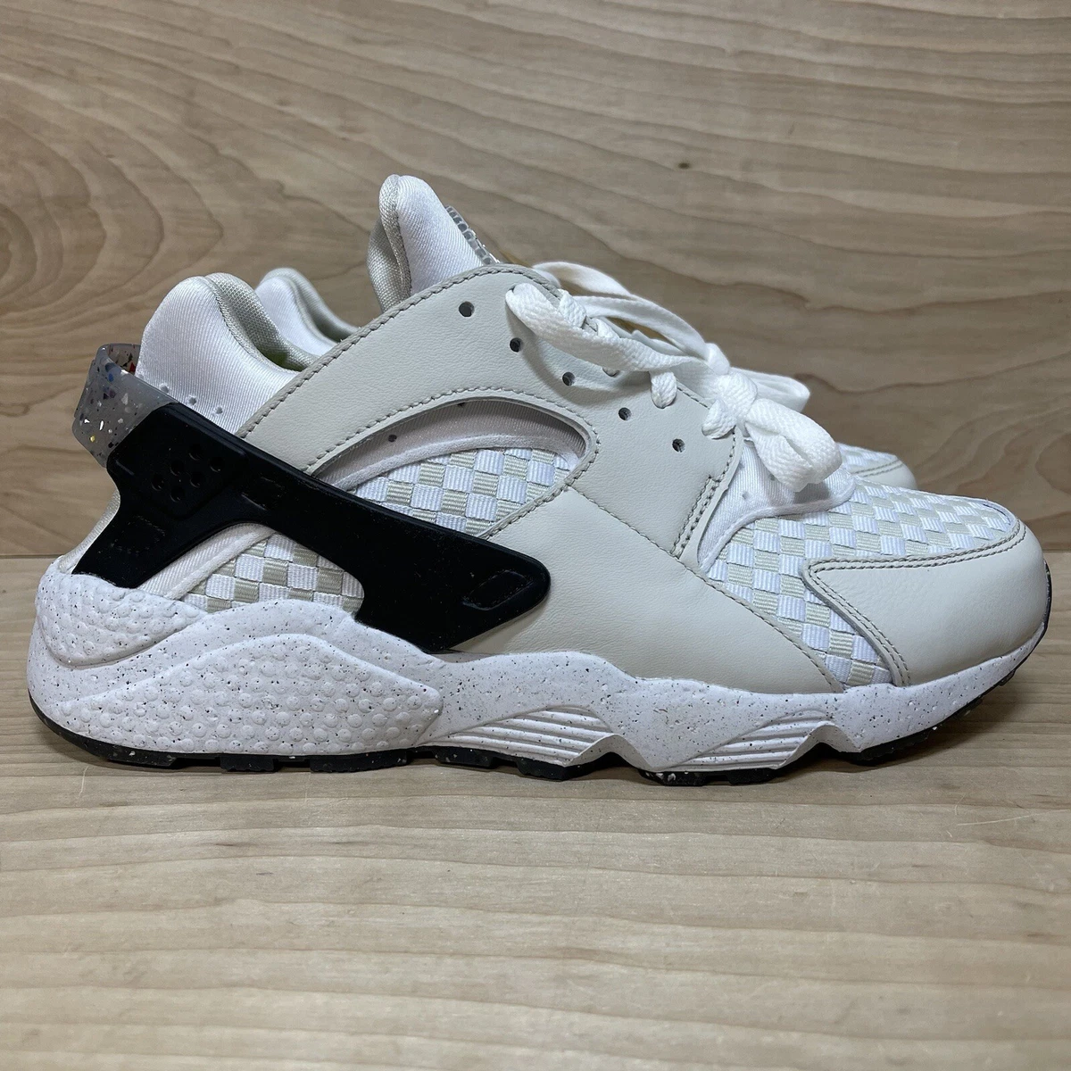 White clearance huarache light