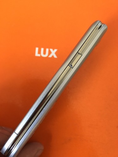 Telefono Motorola L6 Silver Metal Bluetooth Slim. Sbloccato Unlocked - Foto 2 di 11