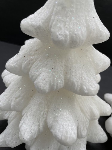 2 Vintage Christmas Tree Wax Candles White With Glitter 1 Lb 12 Oz 8” X 6” NEW - Picture 6 of 10