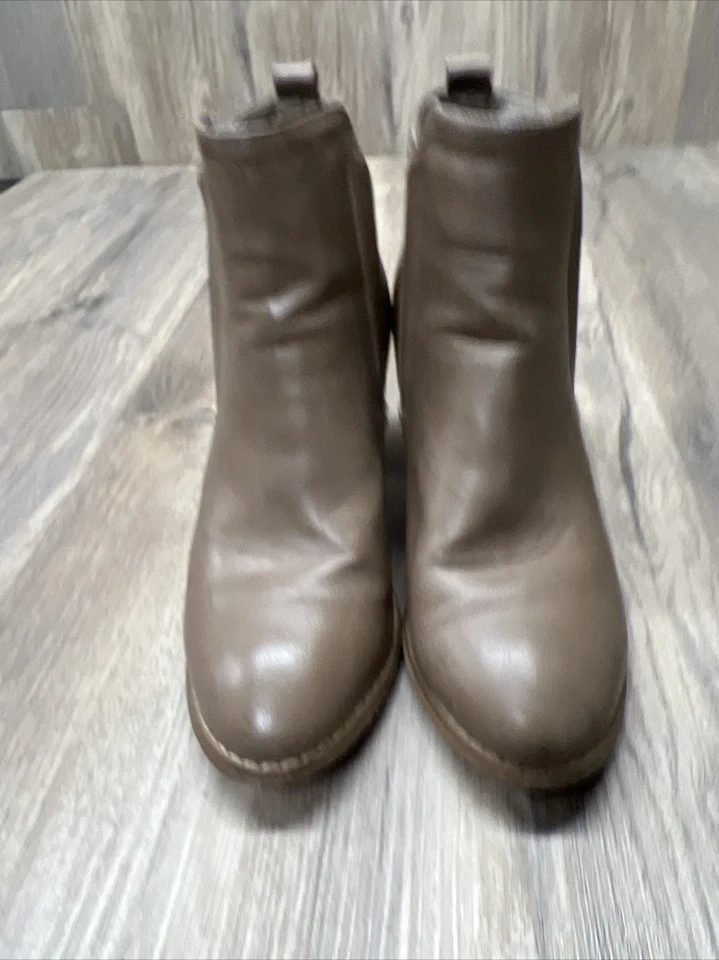 Wet Seal Women Style Mid-Calf Boot In Brown Size 6.5 Faux leather - Image 3 of 4