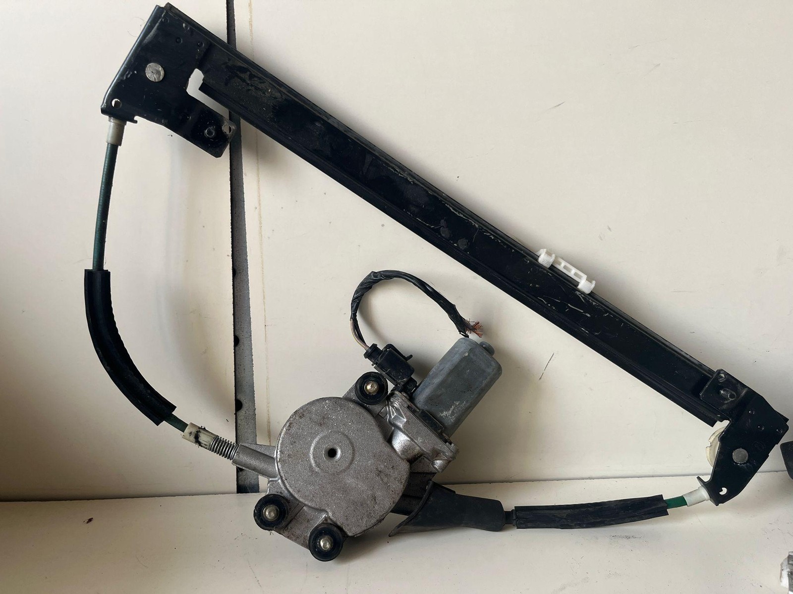 MOTORINO ALZAVETRO ANTERIORE DESTRA PER ALFA ROMEO 147 Serie (937_) 46751870 (0