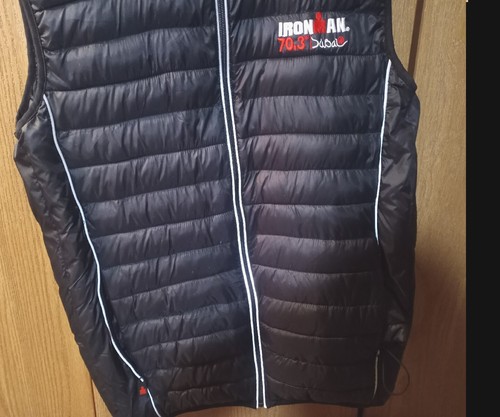 IRONMAN Dubai 70.3 Finisher Puffer Vest W/Removable Hood M Gray - Picture 3 of 11