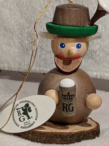 Erzgebirgische Volskunst Man With Beer Stein Christmas Ornament - Picture 2 of 8