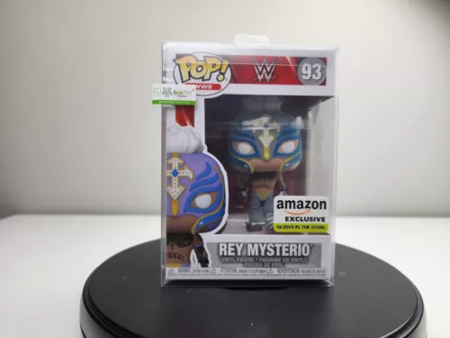 EXCLUSIVE GLOW Rey Mysterio Funko Pop #93 WWE World Wrestling Entertainment