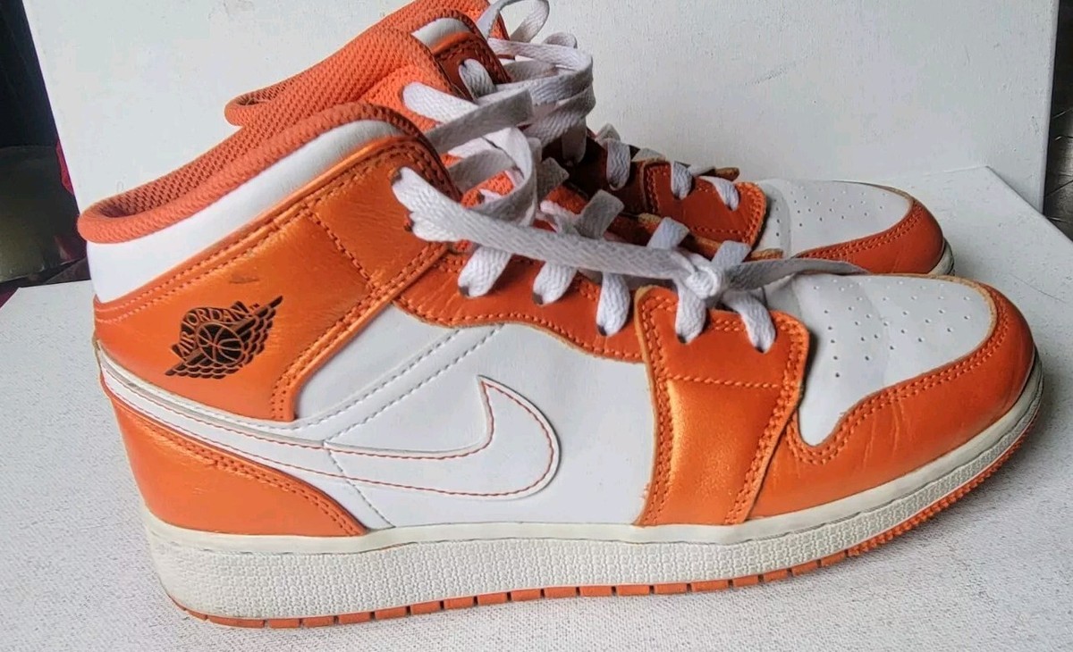 jordan one laser orange