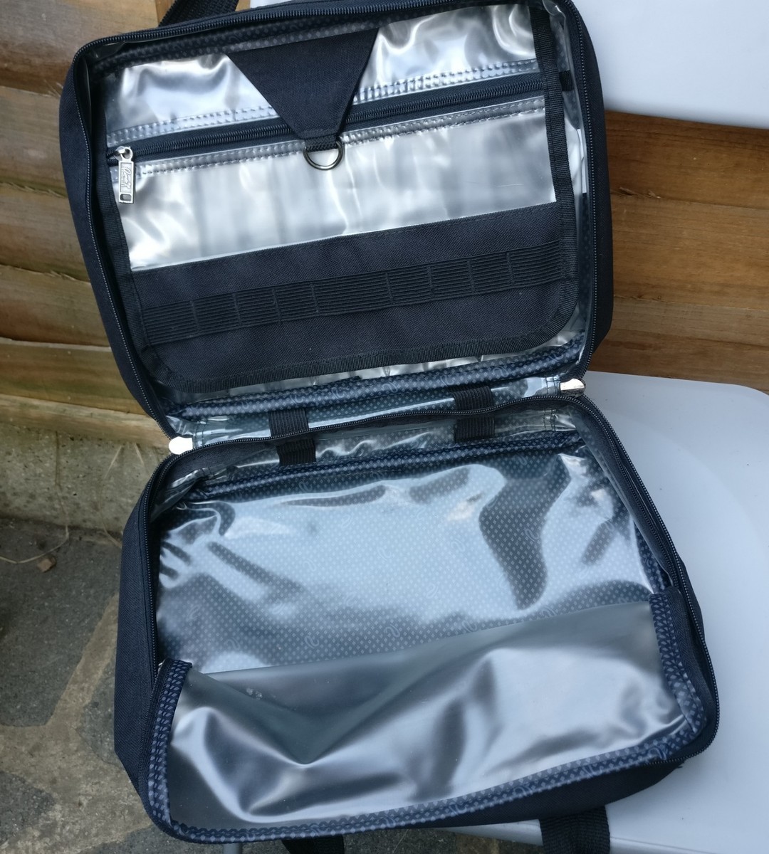 Trousse de toilette organisateur de voyage noir Ricardo Beverly Hills