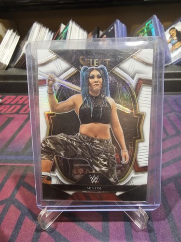 2023 WWE Panini Select Mia Yim Michin White /125 NM
