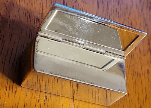 2 1/4" Sterling Silver Lipstick Holder Case & Mirror Star Design Very Clean - Picture 5 of 8