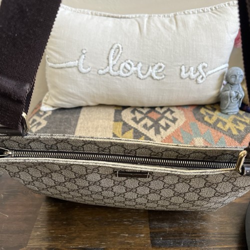 Bolso Mensajero GUCCI GG Supreme Lona Recubierta Correa Ajustable - Imagen 5 de 17