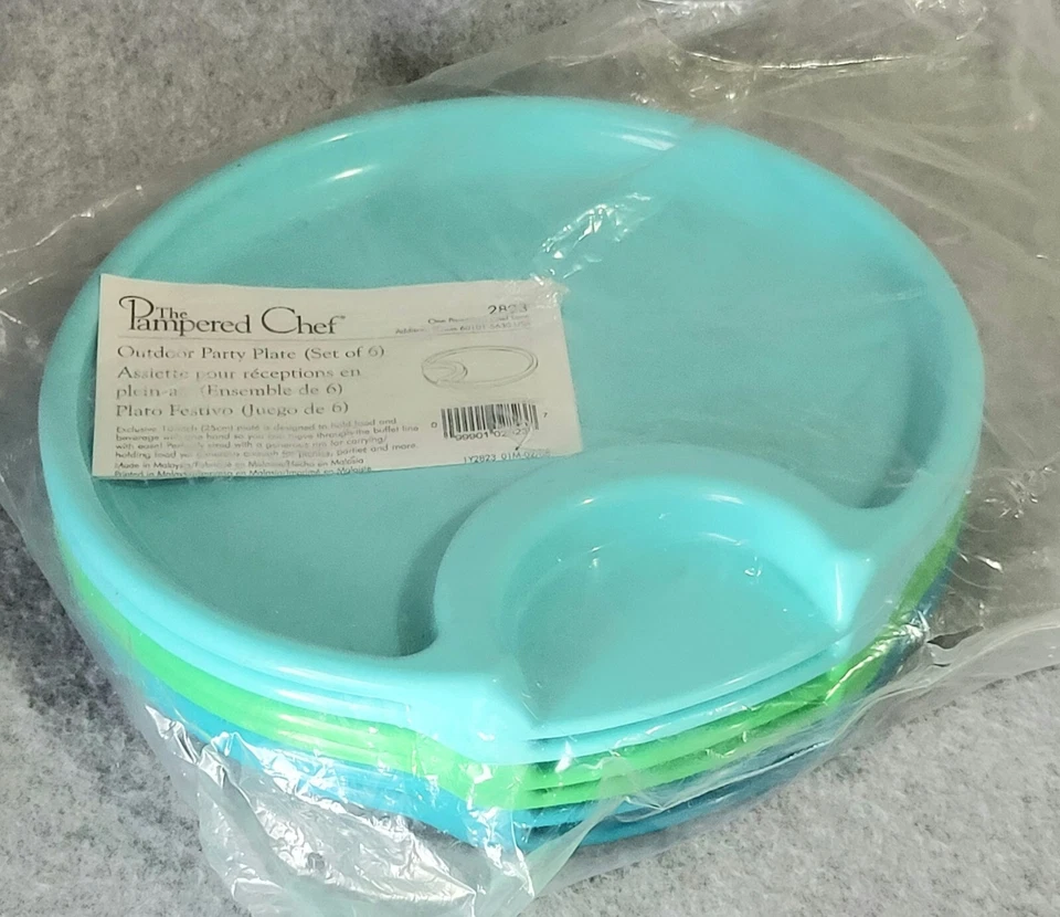 Set of 6 Pampered Chef Plates 10" Outdoor Plastic Party Picnic Blue & Green New - Image 2 of 4