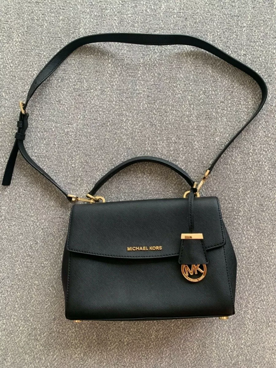 Michael kors handbags kildare village hot sale