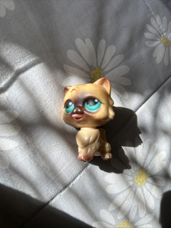 Littlest Pet Shop LPS 2005 Magic Motion Brown Persian Cat With Moving Tongue Toy