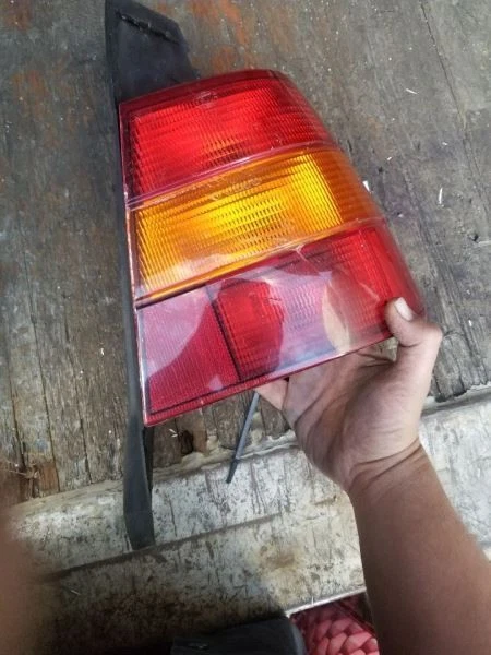 Luz trasera derecha pasajero sedán carrocería montada para 91-95 VOLVO 940 98160 Foto 2 de 4