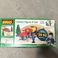 BRIO Wooden Railway System Classic Figure 8 Set 33026 Age 3 4-7
