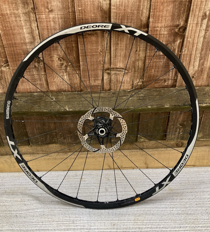 Shimano Deore XT 29” wheel 160mm rotor 