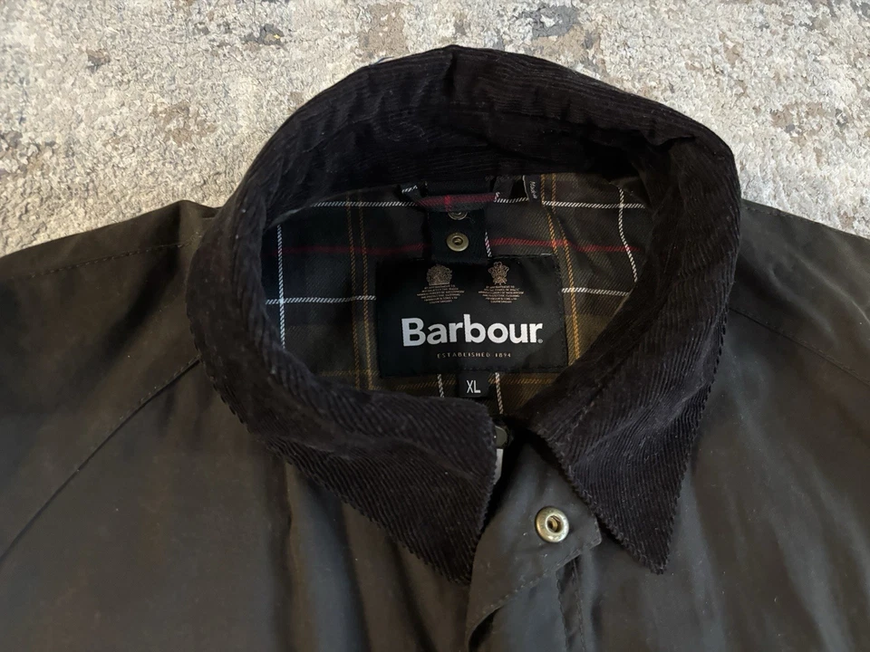 Chaqueta encerada Barbour Ashby oliva para hombre talla XL - excelente estado apenas usada Foto 2 de 4
