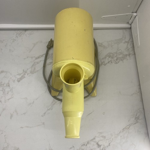 The Champion Juicer G5-NG-853S Professional Heavy Duty Juicer Yellow Color Works - Picture 6 of 14