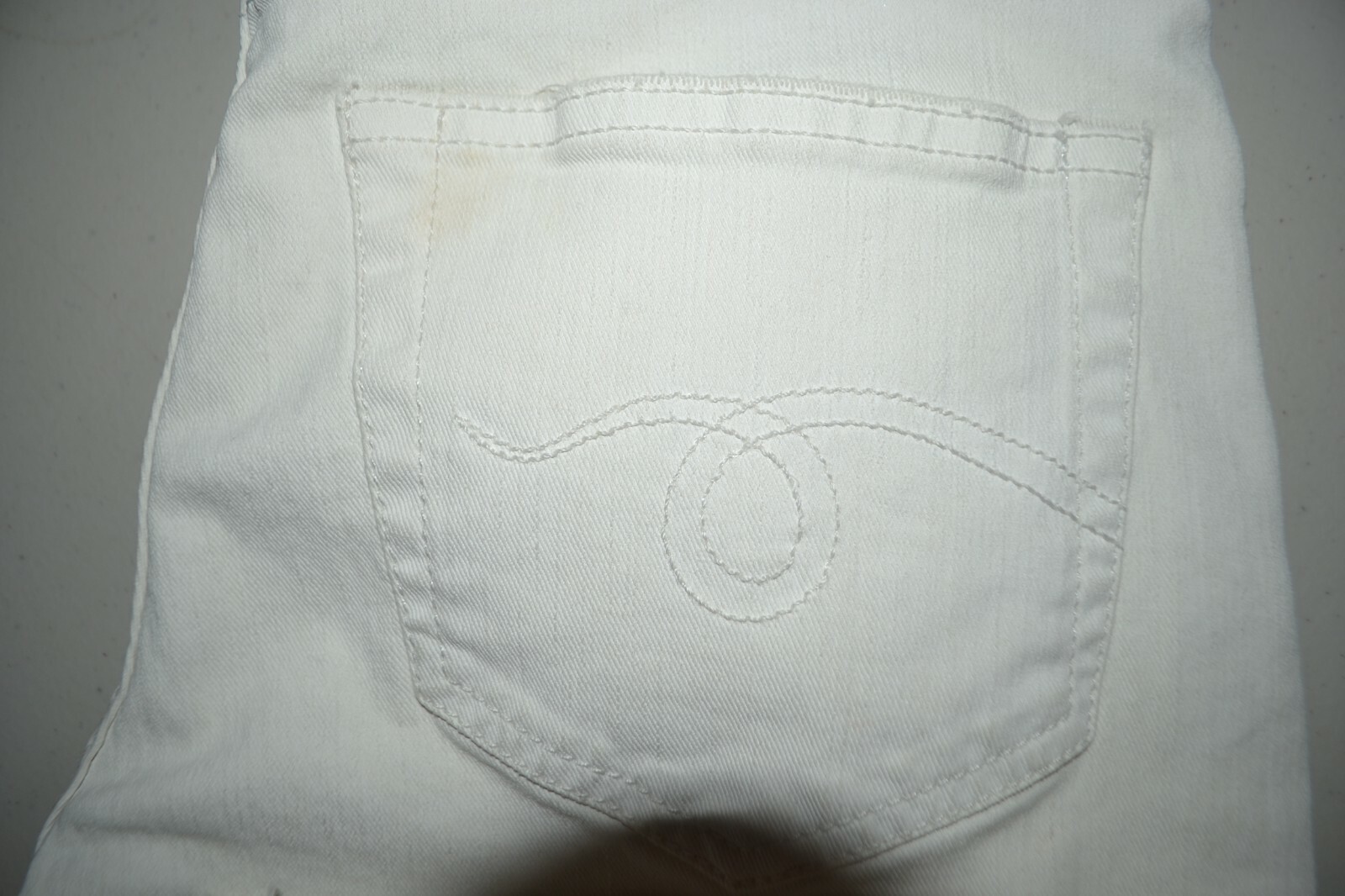 Picture 2 of 12