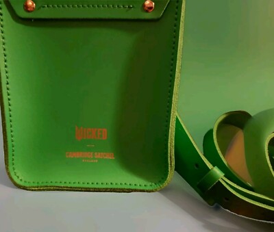 アリアナ着用★Cambridge Satchel★Wicked The Binocular Bag Binocular Crossbody Bag - Popular Pink Celtic with 'G' Plate