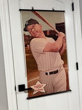 Comprehensive Guide to 1960s Mickey Mantle Cards 65