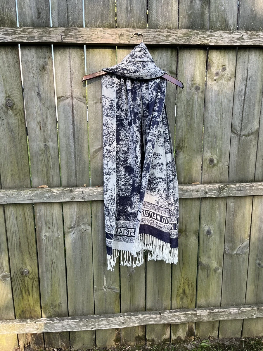 Dior Navy Oblique WoolCashmere Scarf THE PURSE AFFAIR #40 Dior Navy Oblique WoolCashmere Scarf THE PURSE AFFAIR
