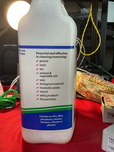 Micro-90 Concentrated Cleaning Solution 4liter - Picture 2 of 3