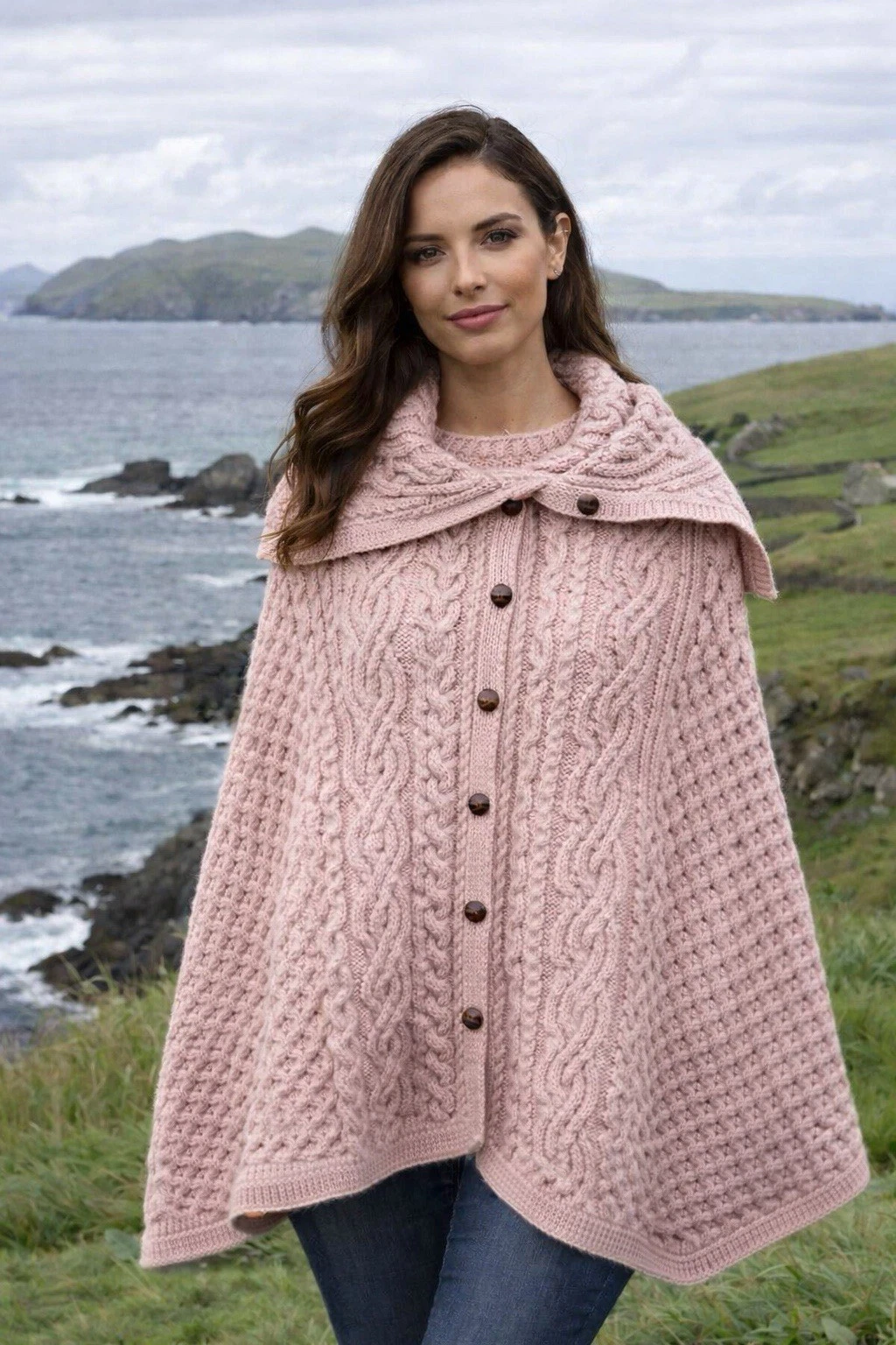 Aran Sweater Market 100% Merino Wool Ireland Button Cable Poncho Cape Pink L B5