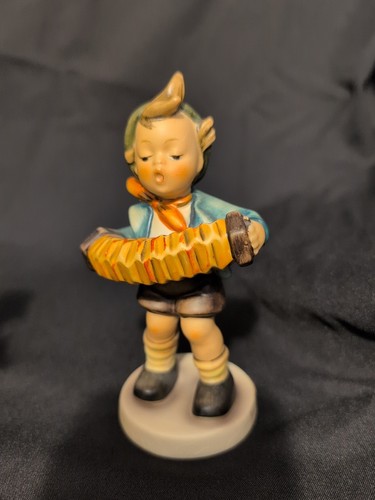 6" Goebel Hummel Figurine set Accordion Boys 185 And 29 - Picture 3 of 17