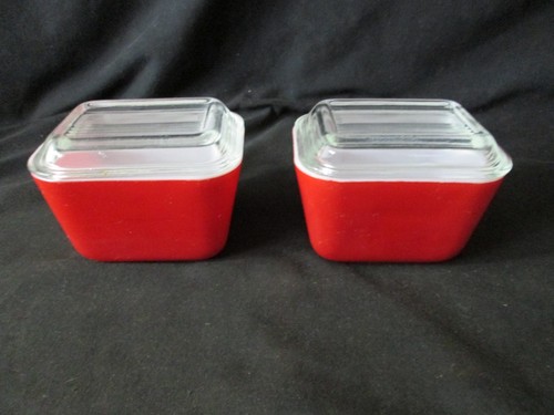 Lot Of 2 Vintage Pyrex Red 0501 Milk Glass Refrigerator #12 Dishes W/ 501-C Lids - Picture 2 of 12