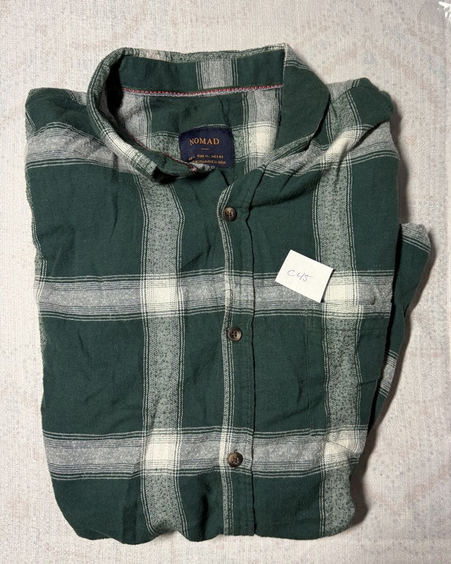 Nomad Classic XL Extra Large Flannel Shirt Green White Plaid C45