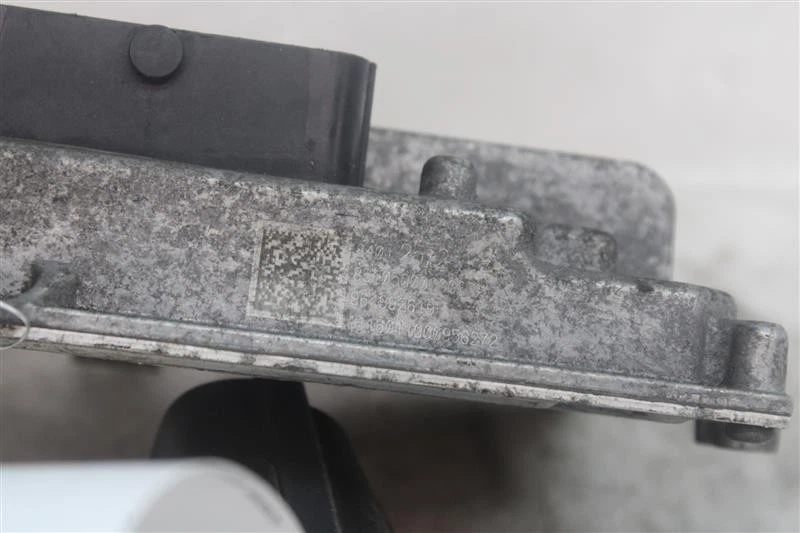 Used Active Suspension Control Module fits: 2016 Chevrolet Silverado 1500 pickup Foto 4 de 4