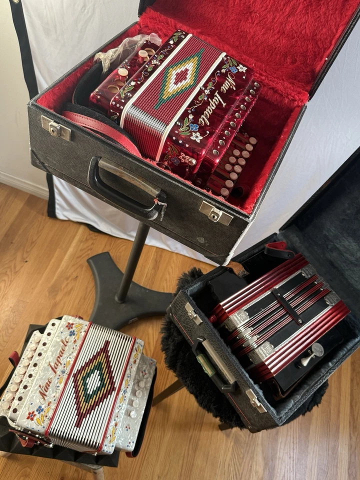 Lote de 3 acordeones profesionales Bella Noce & Hohner excelente estado. con estuches Foto 2 de 4