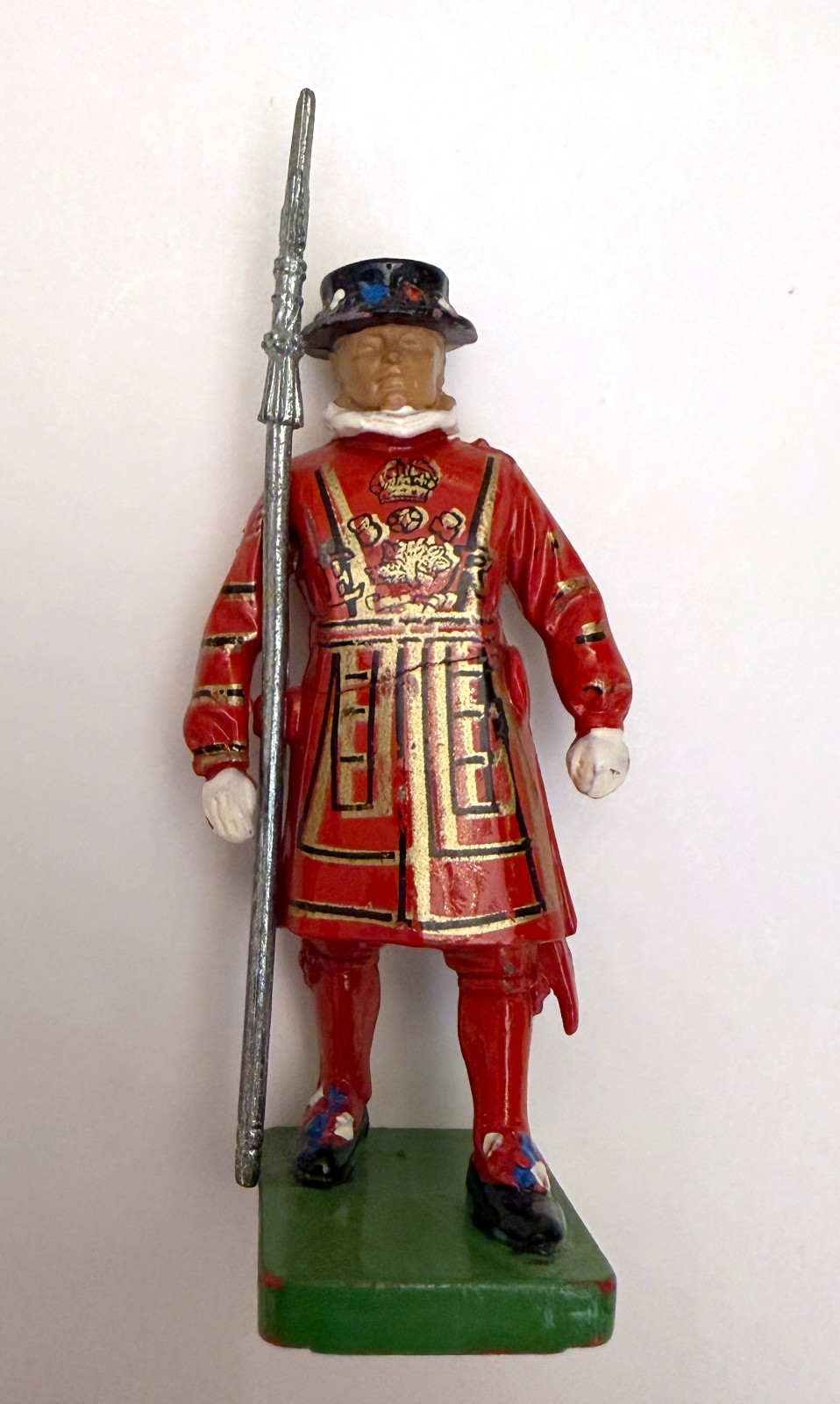 W Britains Toy Soldiers 1990 (Set of 7) - Scots Guard, Beefeater, Life Guards
